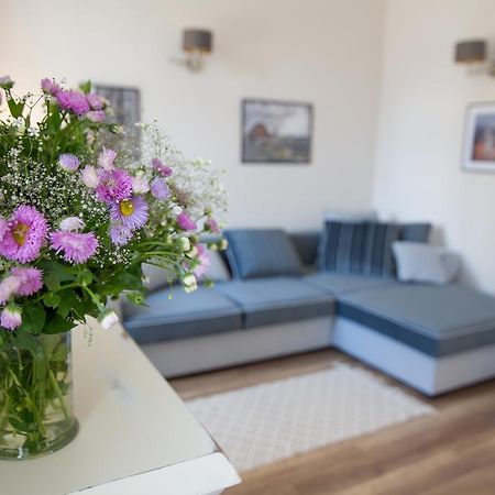 Brody Apartman Егер Екстериор снимка